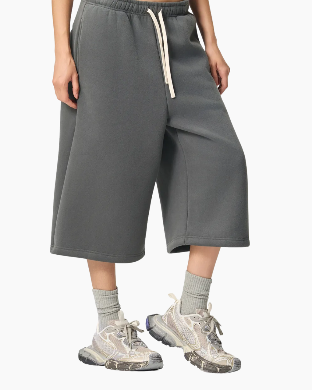 Essential Three-Quarter Shorts